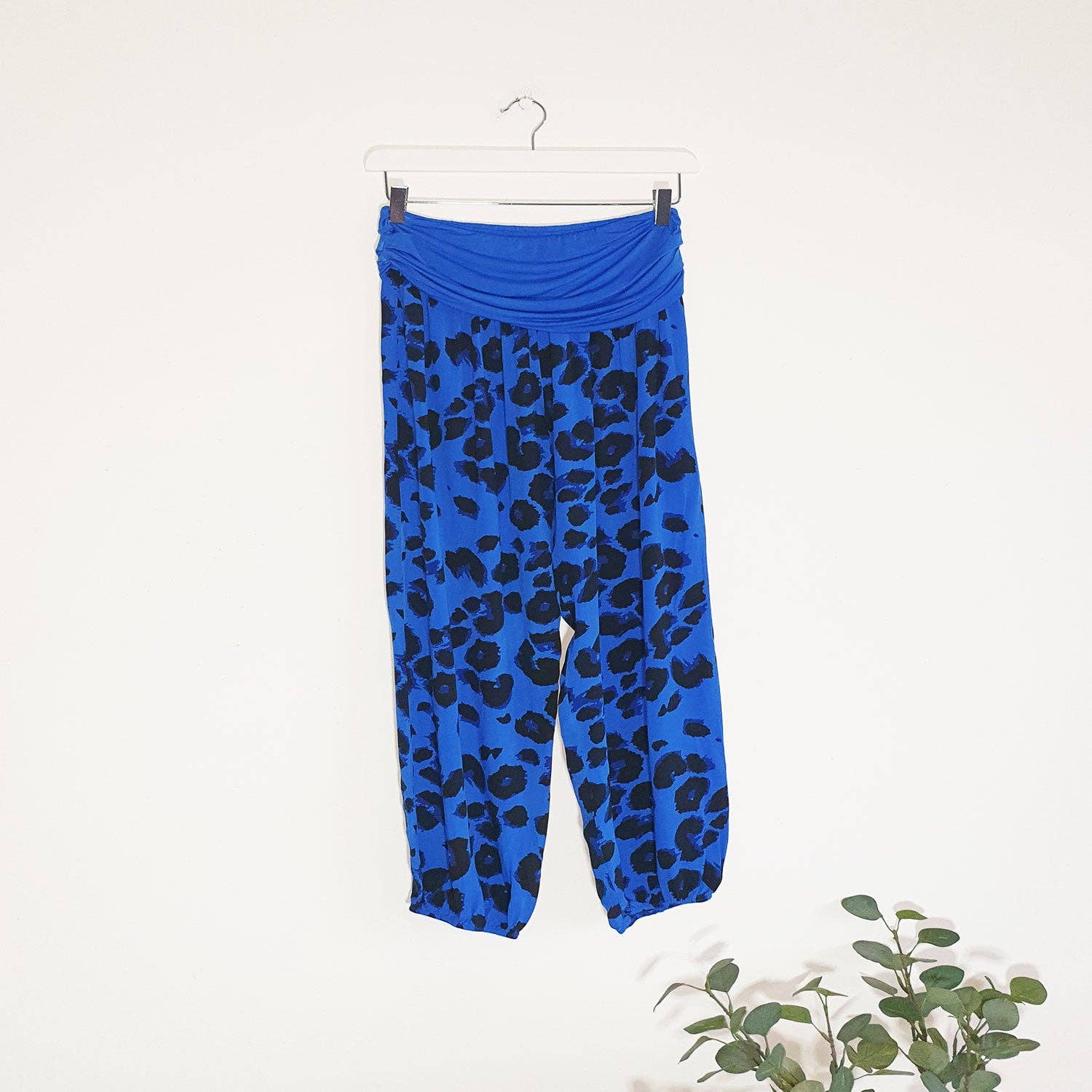Leopard print hareem style pants with stretchy jersey waistband (O/S): AQUA