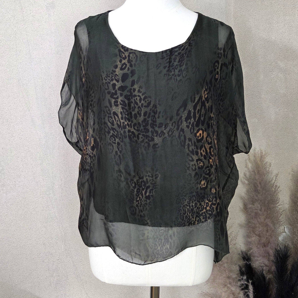 Silk blend animal fusion digital print box top (M): Black