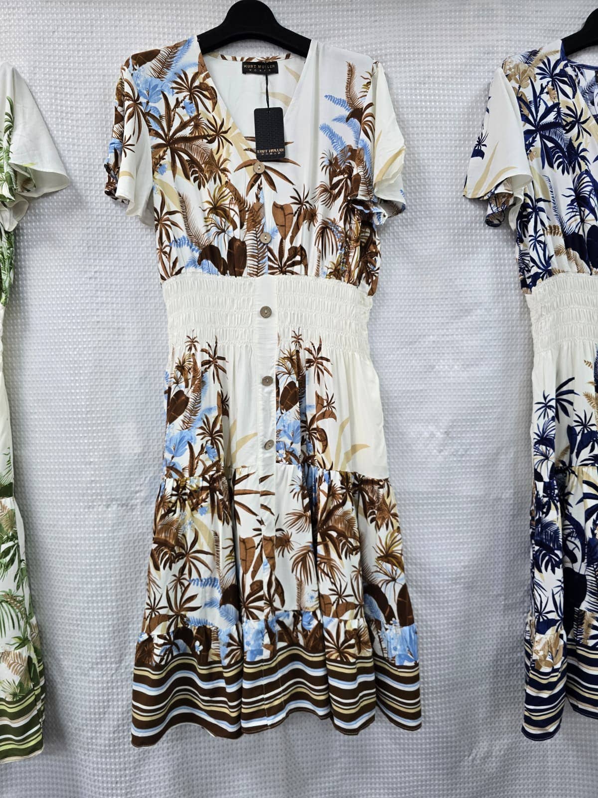 Palms Print V Midi Dress: Brown