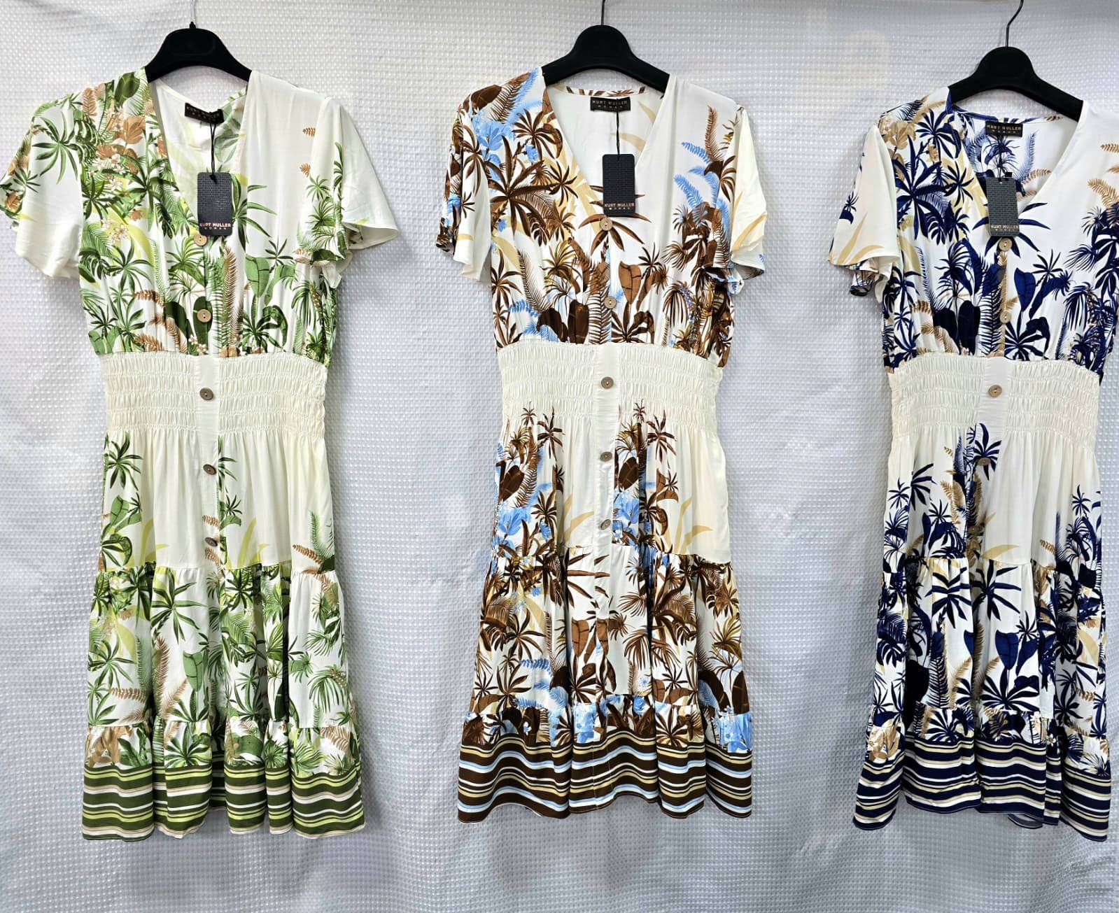 Palms Print V Midi Dress: Brown