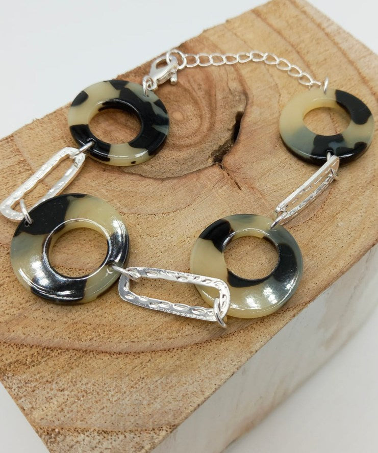 Jess & Lou Acrylic Disc Bracelet