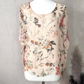 Silk blend box top with pretty floral digital print (M): Cream