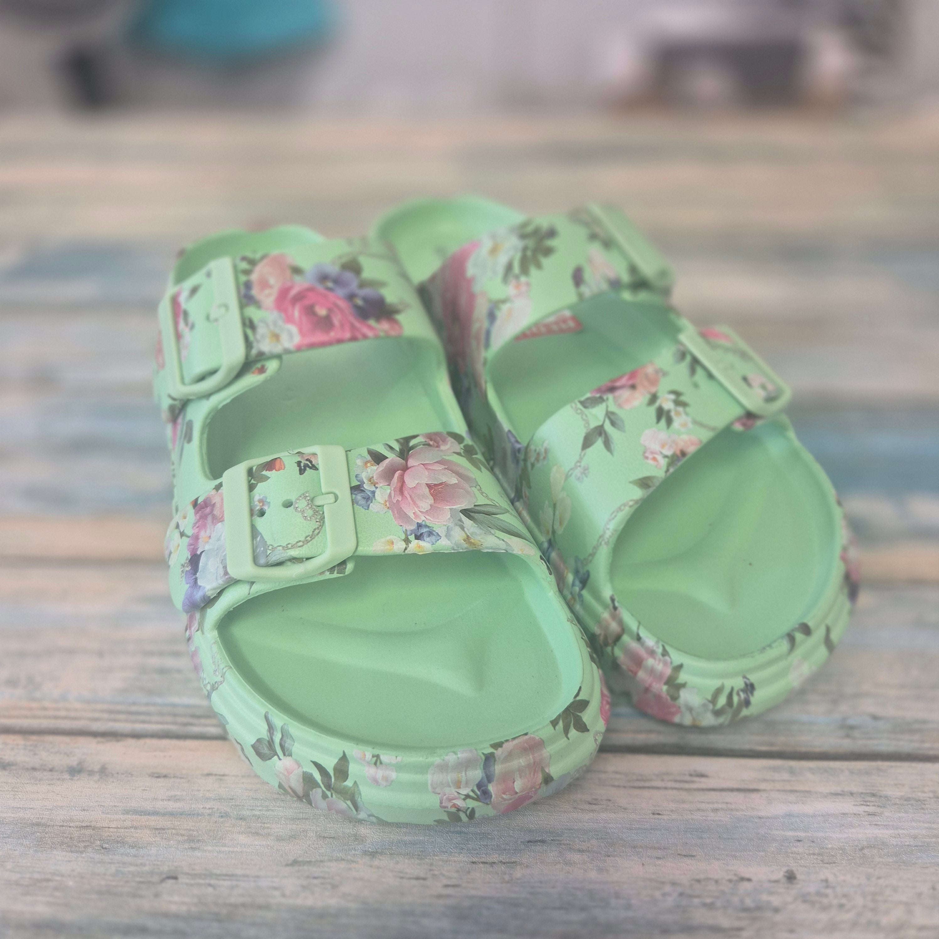 Laura vita nuon green sliders sandals
